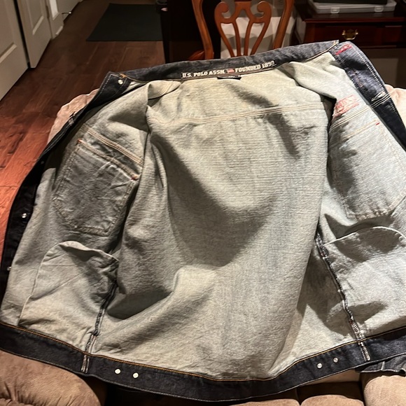 Jacket - Picture 5 of 5